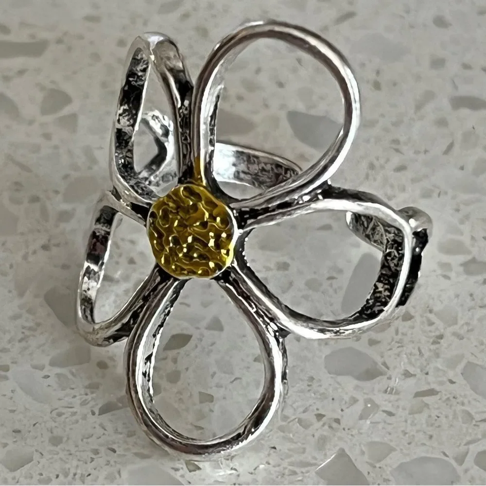 Vintage Bohemian Style Hollow Flower Open Adjustable Size Ring - Picture 3 of 8